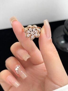 Chopard Rose Gold Flower Ring
